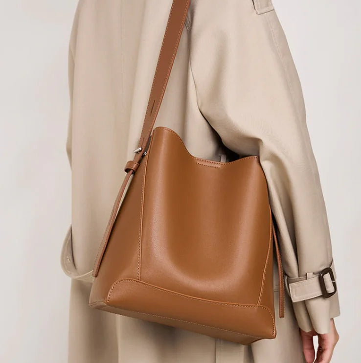 Elegant Cowhide Shoulder Bag